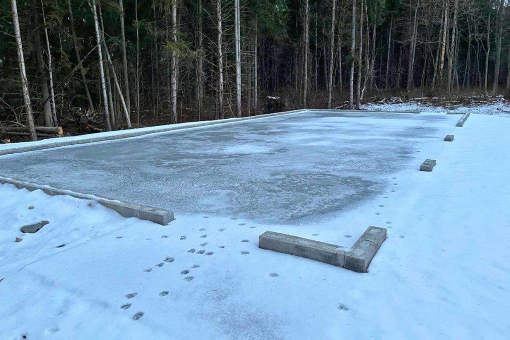 Concrete Garage Foundation in Ontario last November 2022