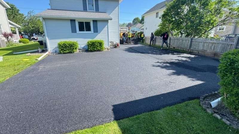Asphalt Driveway Turnaround